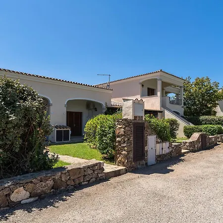 Charming Le Dimore Di 2 Bedroom T6 Appartement Budoni