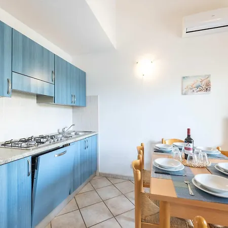 Apartment Charming Le Dimore Di 2 Bedroom T6 Budoni