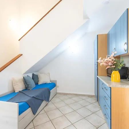 Charming Le Dimore Di 2 Bedroom T6 Apartment Budoni