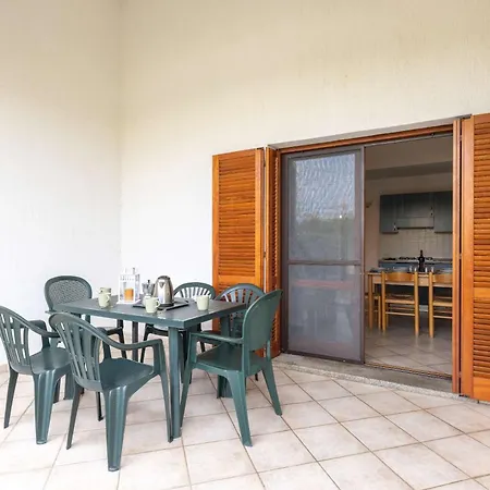 Apartment Charming Le Dimore Di 2 Bedroom T6 Budoni
