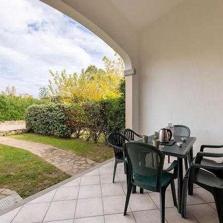 Apartment Charming Le Dimore Di 2 Bedroom T6 Budoni