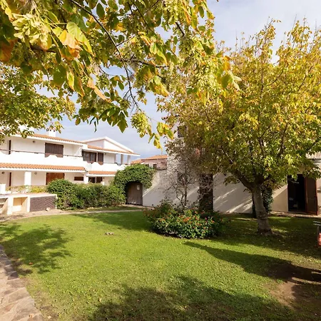 Charming Le Dimore Di 2 Bedroom T6 Apartment Budoni